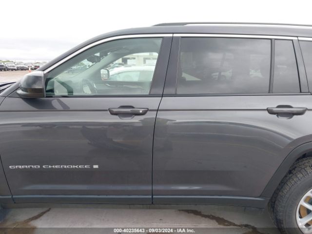 1C4RJKAGXN8535700 Jeep Grand Cherokee L Laredo 4x4
