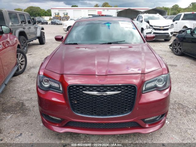 2C3CCABT3JH137422 Chrysler 300 300s