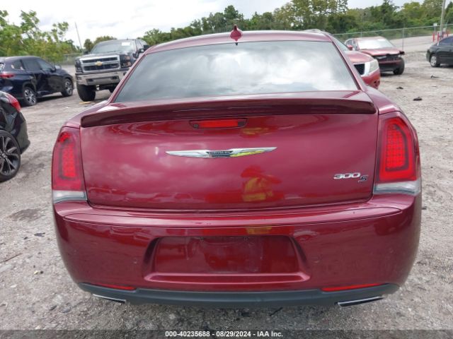 2C3CCABT3JH137422 Chrysler 300 300s