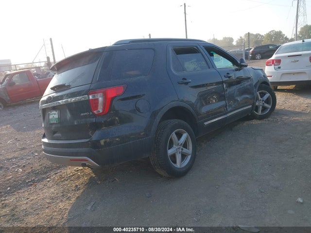 Ford EXPLORER XLT 2017 1FM5K8D8XHGA06482 Image 4