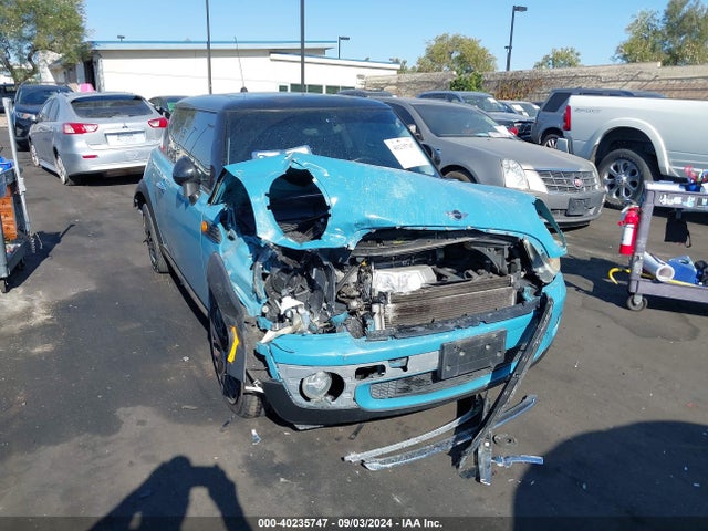 2010 MINI COOPER WMWMF3C58ATZ21369 Photo 5