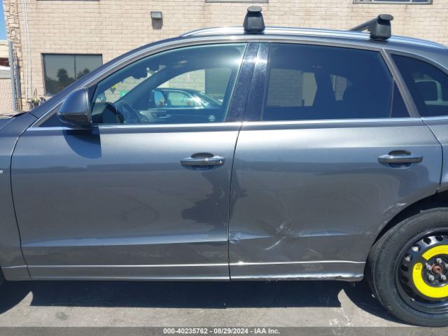 WA1D7AFP0HA045589 Audi Q5 3.0t Premium Plus