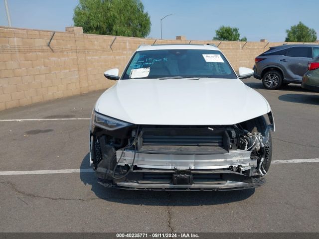 WA1VABGE3KB011317 Audi E-tron Premium Plus