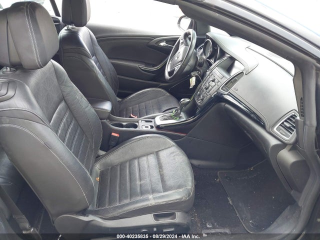 W04WT3N52GG039742 Buick Cascada Premium