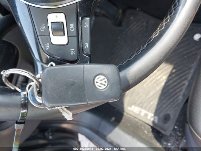 3VWD17AJ4JM229663 Volkswagen Jetta 1.8t Se Sport