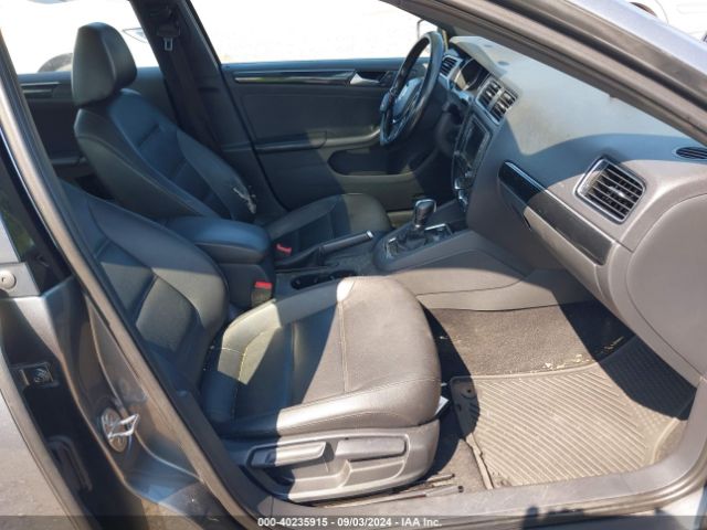 3VWD17AJ4JM229663 Volkswagen Jetta 1.8t Se Sport