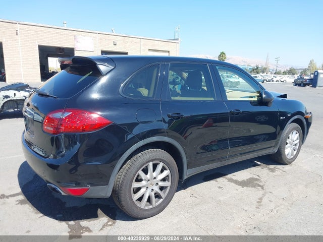 2013 PORSCHE CAYENNE WP1AF2A29DLA31877 Photo 3