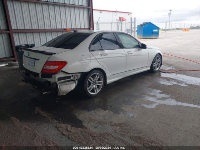 WDDGF8AB0ER317488 Mercedes-Benz C 300 Luxury 4matic/sport 4matic