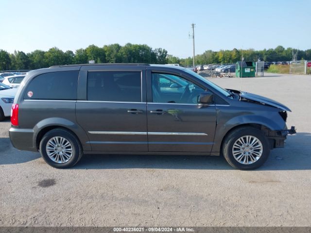 2C4RC1CG2GR119066 Chrysler Town & Country Touring-l