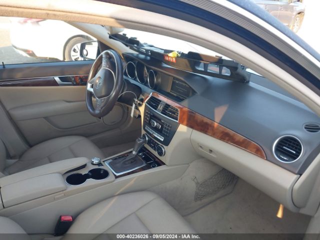WDDGF8AB8EG164998 Mercedes-Benz C 300 Luxury 4matic/sport 4matic