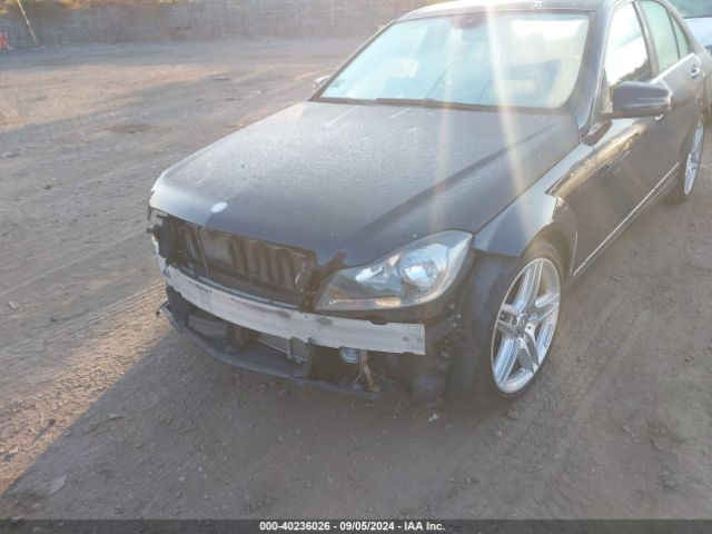 WDDGF8AB8EG164998 Mercedes-Benz C 300 Luxury 4matic/sport 4matic