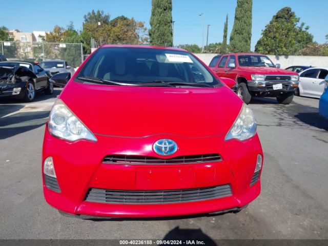 JTDKDTB36E1077513 Toyota Prius C One