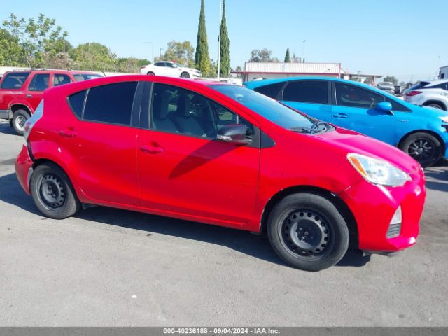 JTDKDTB36E1077513 Toyota Prius C One