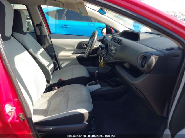JTDKDTB36E1077513 Toyota Prius C One