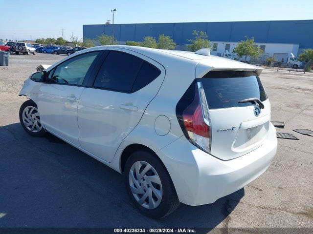 Toyota Prius C Three 2015 JTDKDTB39F1109517 Image 3