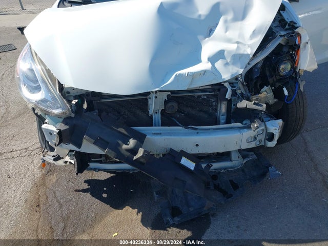 Toyota Prius C Three 2015 JTDKDTB39F1109517 Image 6