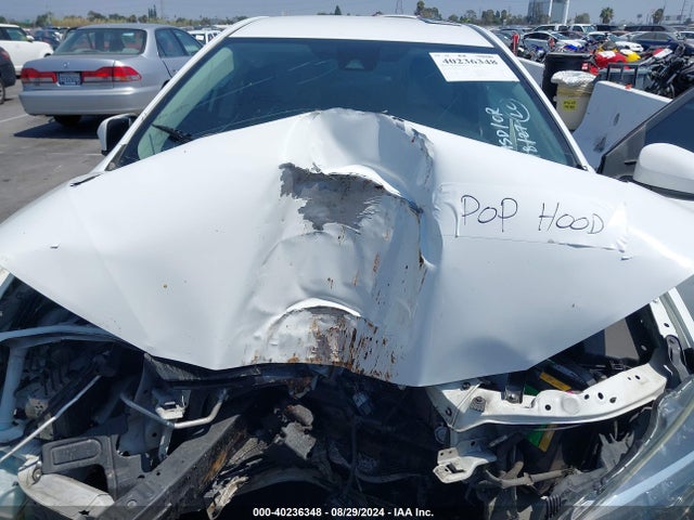 Toyota COROLLA LE 2018 5YFBURHE0JP838991 Image 10