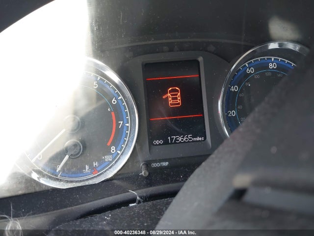 Toyota COROLLA LE 2018 5YFBURHE0JP838991 Image 7