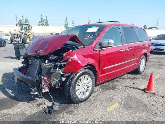2C4RC1GG2ER468154 Chrysler Town & Country Limited