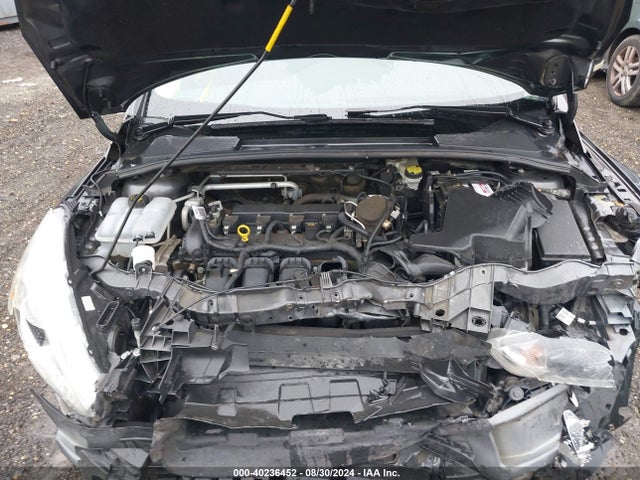 Ford FOCUS SE 2016 1FADP3F22GL250538 Image 10