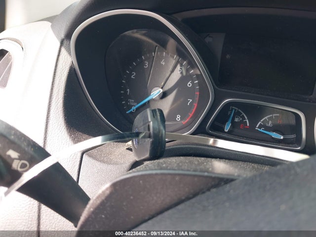 Ford FOCUS SE 2016 1FADP3F22GL250538 Image 11