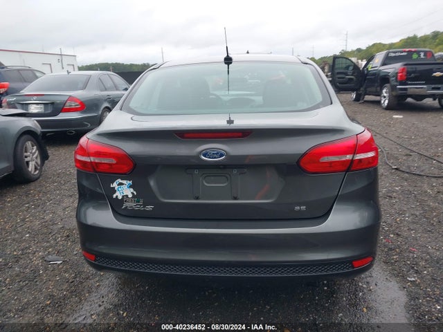Ford FOCUS SE 2016 1FADP3F22GL250538 Image 17