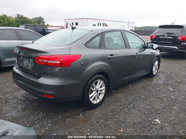 Ford FOCUS SE 2016 1FADP3F22GL250538 Image 4