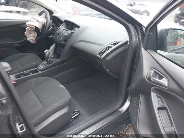 Ford FOCUS SE 2016 1FADP3F22GL250538 Image 5