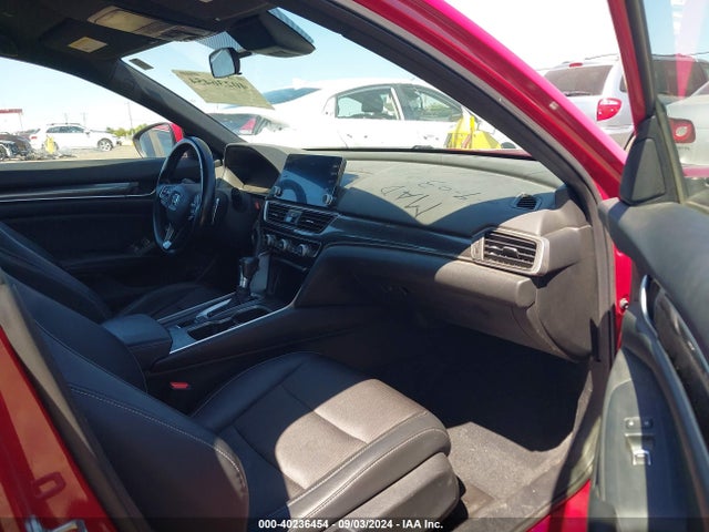 Honda ACCORD SPO 2018 1HGCV1F34JA215450 Image 17