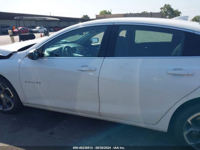 1G1ZD5STXMF022647 Chevrolet Malibu Fwd Lt