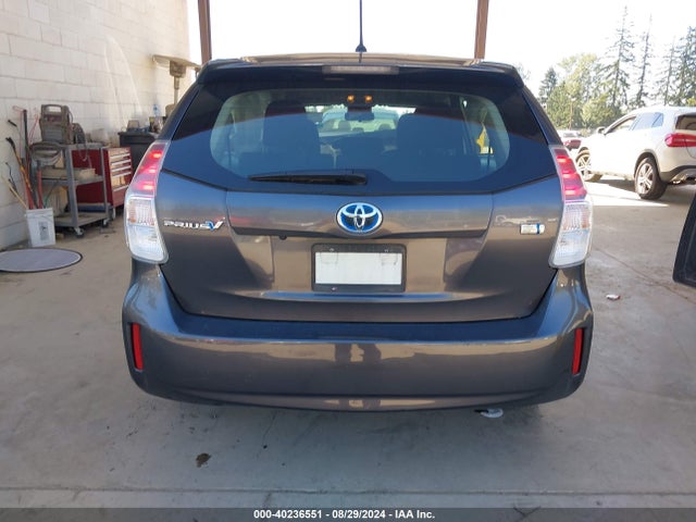 Toyota Prius V Two 2015 JTDZN3EU6FJ030466 Image 16