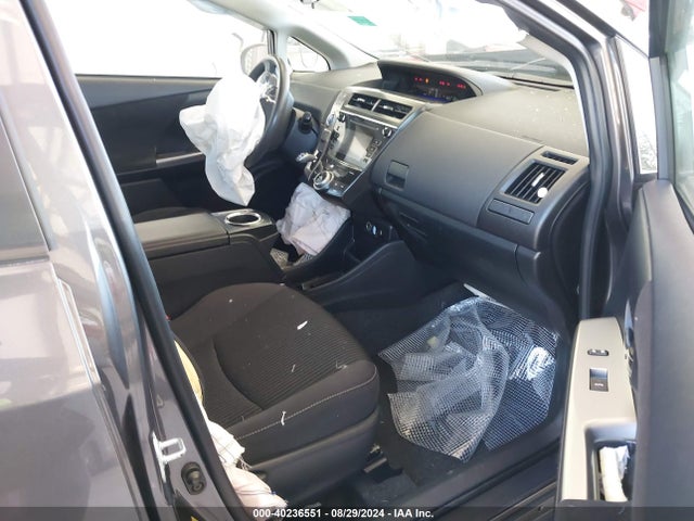 Toyota Prius V Two 2015 JTDZN3EU6FJ030466 Image 5