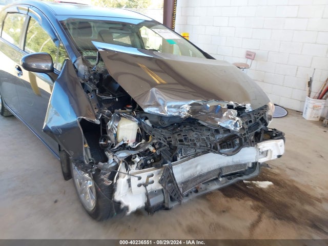 Toyota Prius V Two 2015 JTDZN3EU6FJ030466 Image 6