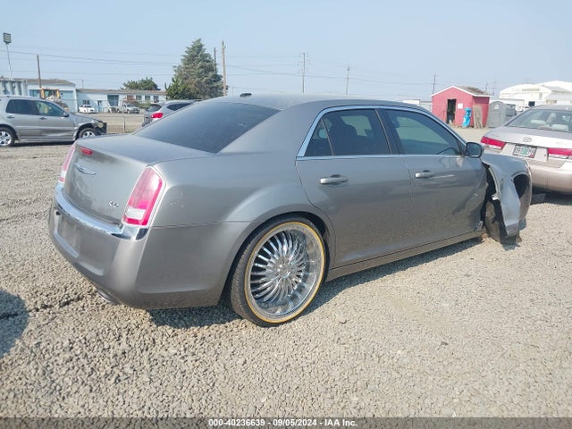 2C3CCAAG0EH286493 Chrysler 300