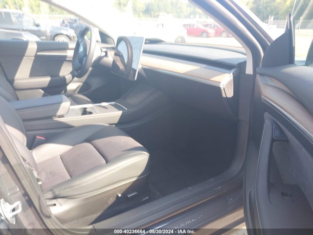 2023 TESLA MODEL 3 5YJ3E1EA2PF561947 Photo 4