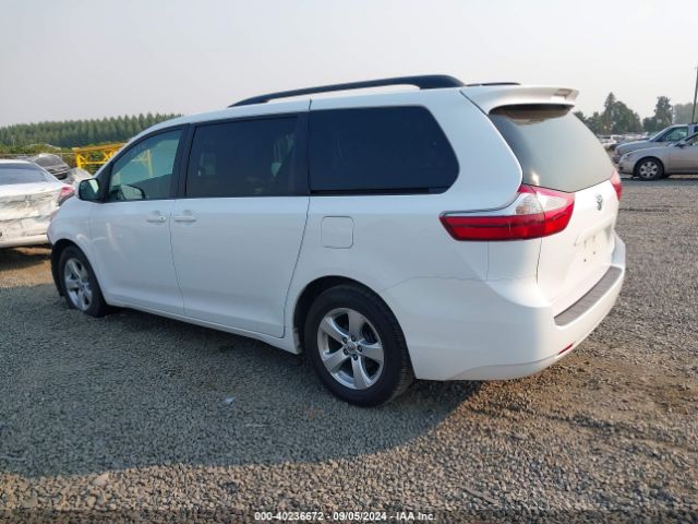 5TDKK3DC1GS766013 Toyota SIENNA LE