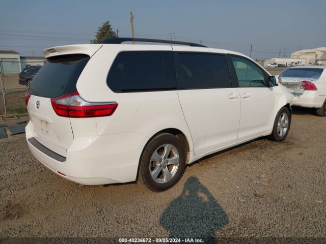 5TDKK3DC1GS766013 Toyota SIENNA LE