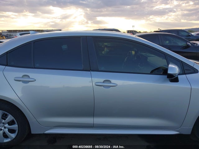 Toyota COROLLA LE 2022 5YFEPMAE6NP368330 Image 13