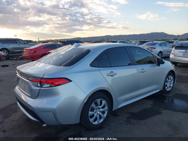 Toyota COROLLA LE 2022 5YFEPMAE6NP368330 Image 4