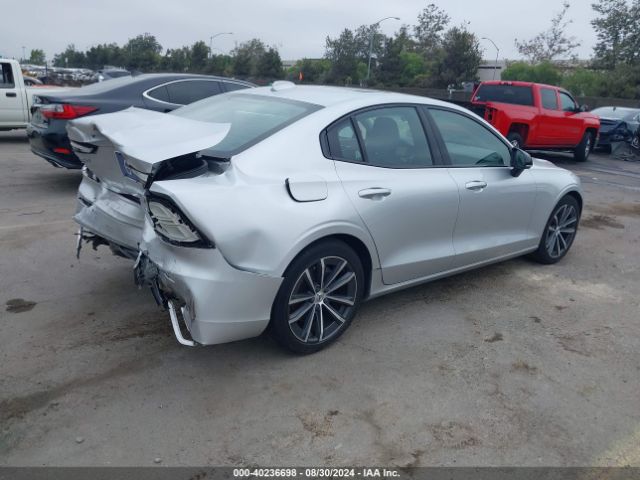 7JRL12TZ3NG162821 Volvo S60 B5 Momentum
