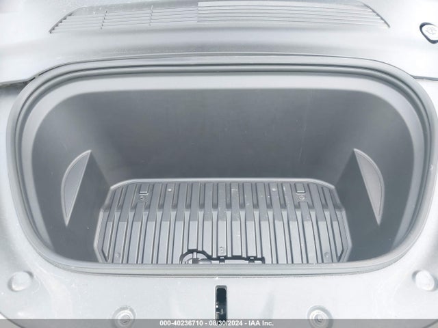 2020 TESLA MODEL Y 5YJYGDEE8LF014602 Photo 9
