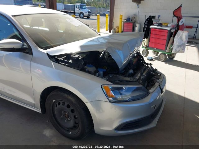 3VWD17AJ0EM234137 Volkswagen Jetta 1.8t Se