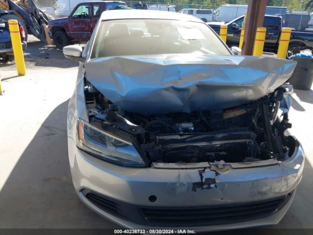 3VWD17AJ0EM234137 Volkswagen Jetta 1.8t Se