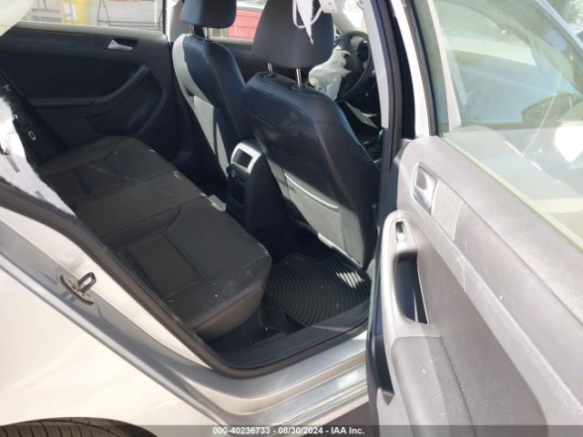 3VWD17AJ0EM234137 Volkswagen Jetta 1.8t Se