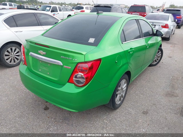Chevrolet Sonic Lt Auto 2015 1G1JC5SB5F4126730 Image 4