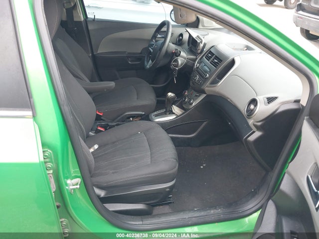 Chevrolet Sonic Lt Auto 2015 1G1JC5SB5F4126730 Image 5
