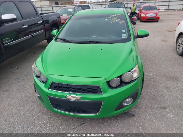 Chevrolet Sonic Lt Auto 2015 1G1JC5SB5F4126730 Image 6