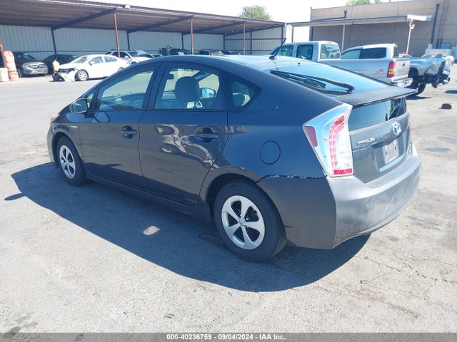 Toyota Prius Two 2014 JTDKN3DU1E0379803 Image 3