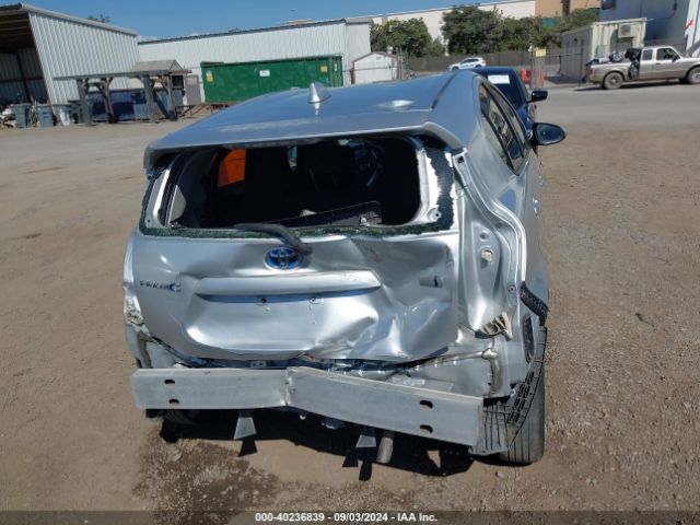 JTDKDTB30F1576020 Toyota Prius C One