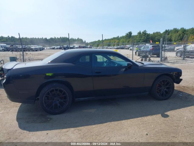 2C3CDZAG5GH209648 Dodge Challenger Sxt